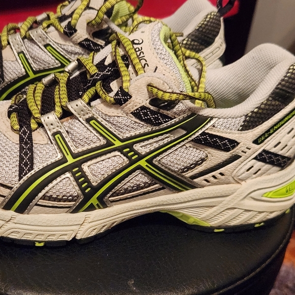 Asics size 8 - Picture 2 of 4